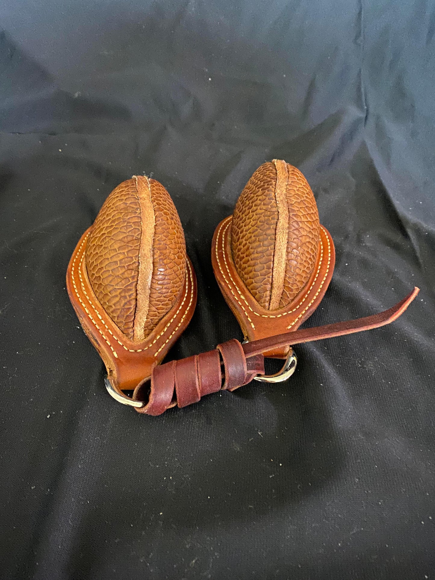 Beaver Tail Bucking Rolls - Houlihan Saddlery LLC