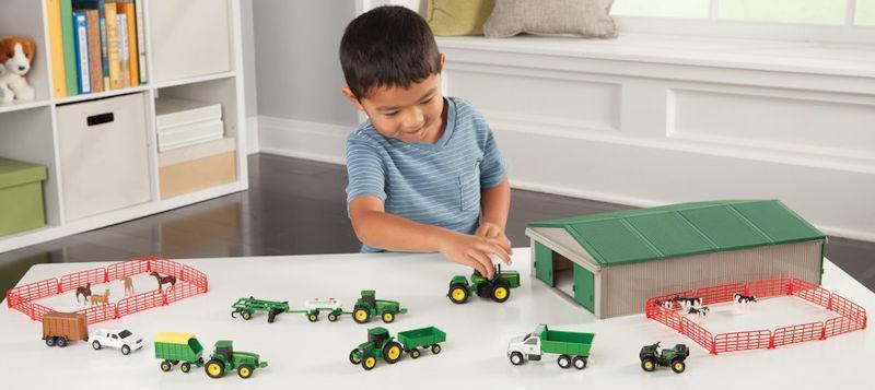 John Deere 70-Piece Farm Playset -1/64 Scale - Houlihan Saddlery LLC
