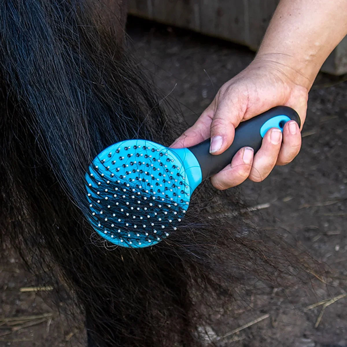 Tough1 Great Grips Main and Tail Brush